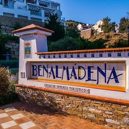 Apartment 645 Aguila - Vista Al Mar - Cerca De Tren, Restaurantes, Tiendas - Playa A 10 Min Caminando *